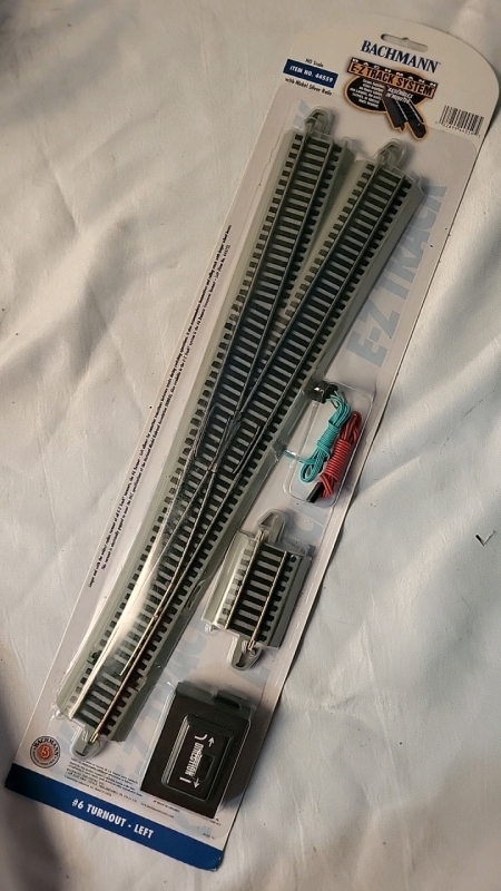 New Bachman EZ Track System #6 Turnout - Left