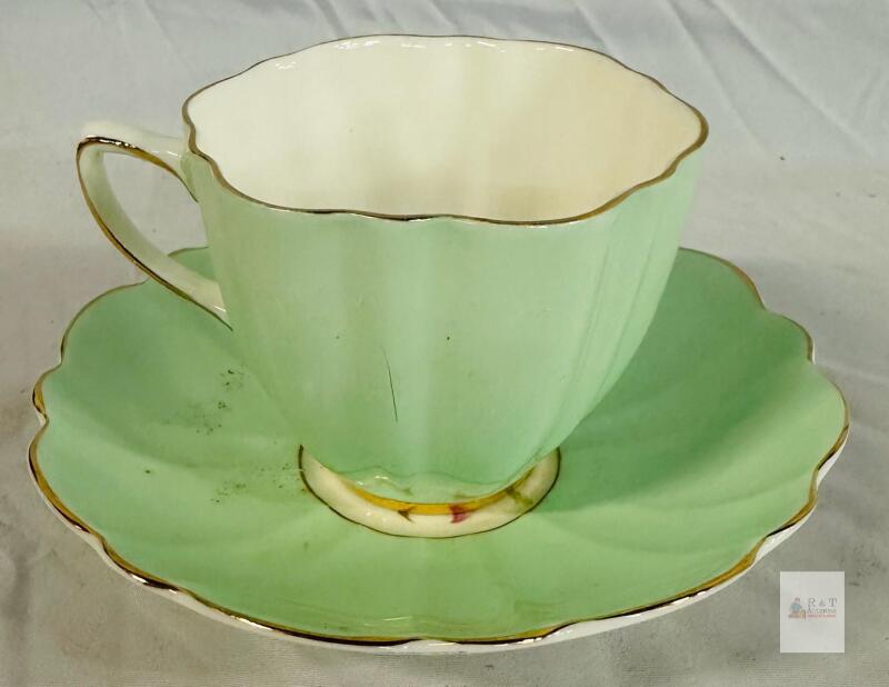 Old Royal Bone China England Teacup & Saucer, Green Scallop, Pink Rose, Gold Trim, c. 1940s-60s