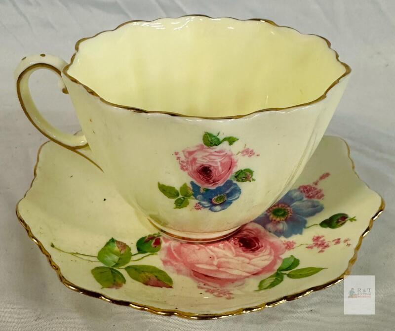 Paragon Fine Bone China Floral Teacup & Saucer Set, England, Gold Trim, Pattern 96507