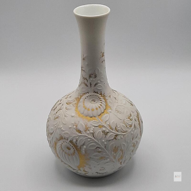 Kaiser Shonau 552 Porcelain Vase, White with Gold Accents, Embossed Floral Design