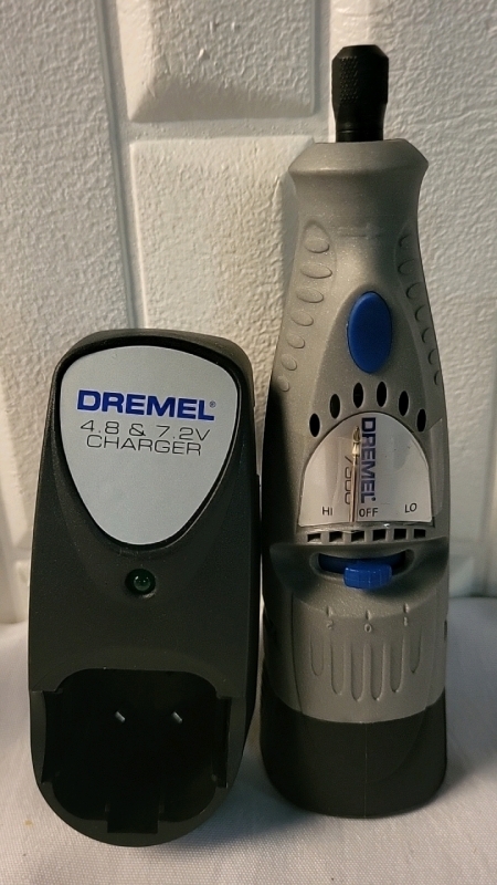 Dremel Tool Model 7300 - With Battery & Charger