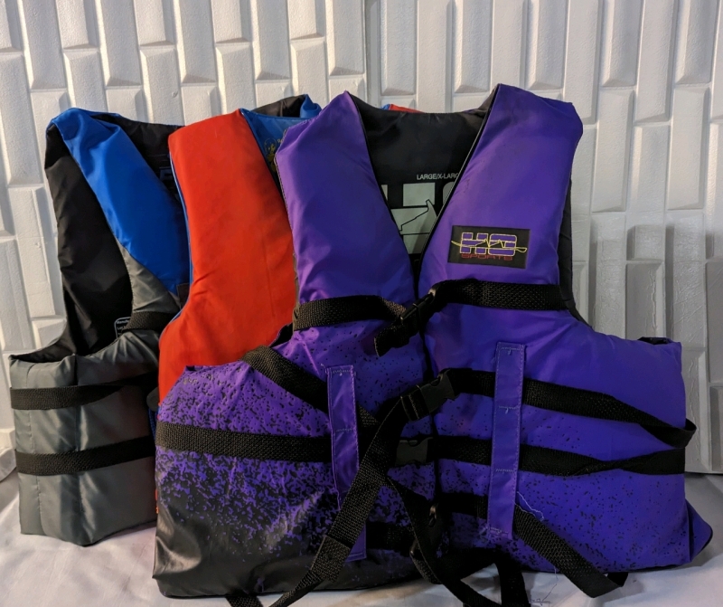 3 Lifejackets, Various Size and Brand.