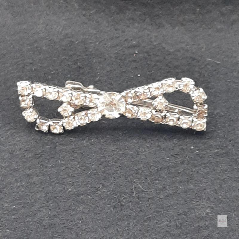 Vintage Japan Silver-Tone Rhinestone Bow Hair Barrette Clip, 2.25 in, Snap Closure