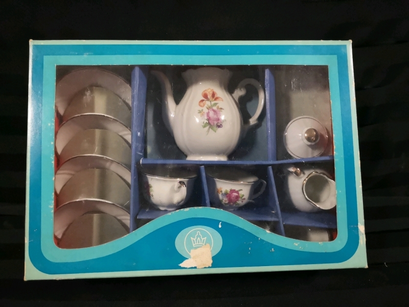 Vintage Kid's Toy Tea Set - Made in German Democratic Republic