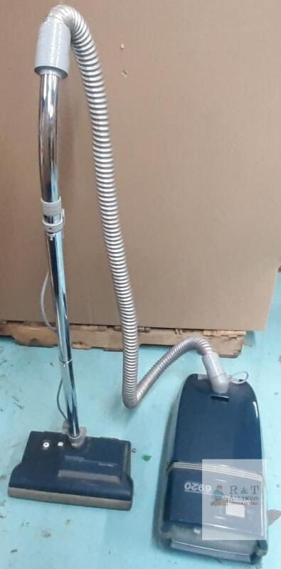 Kenmore 6920 Canister Vacuum Cleaner, Power-Mate Compatible, Bagged, Blue, Corded Electric