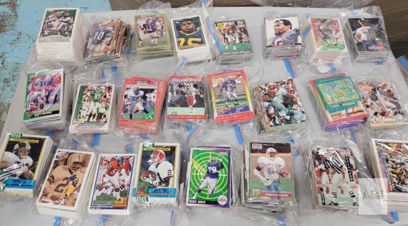Early 90s NFL Football Trading Card Singles , 1000+ Trading Cards . Topps , Score , Action Packed , Bowman