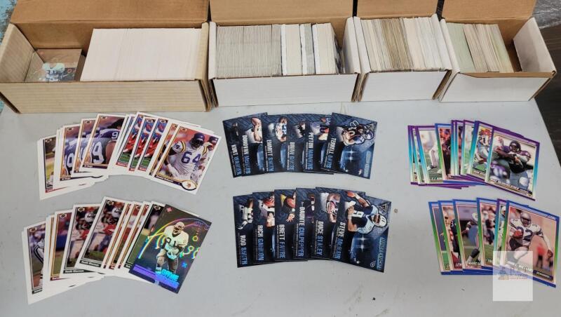 1990 - 2001 NFL Football Trading Card Singles , 700+ Trading Cards
