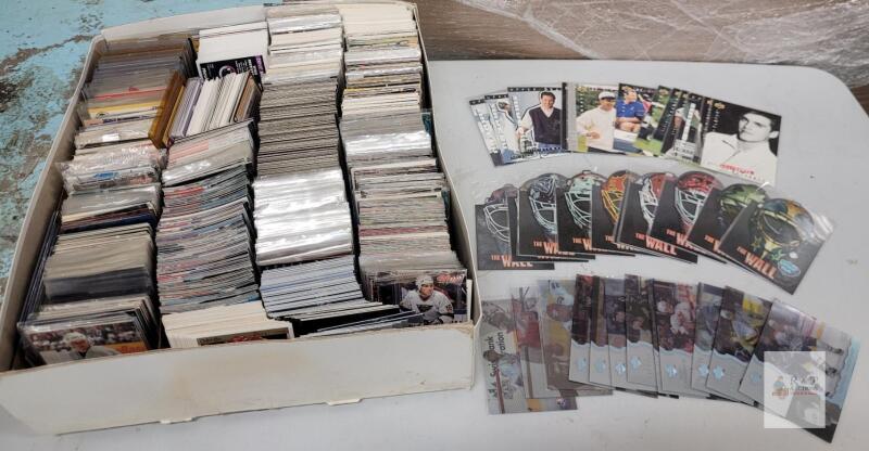1988 - 2006 NHL Hockey Trading Card Singles , 1000+ Trading Cards