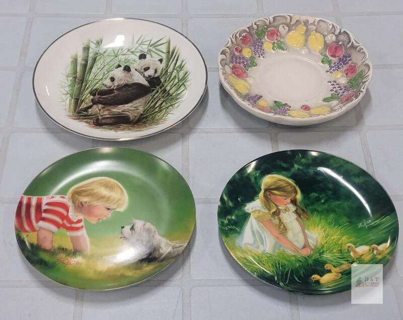 Pemberton & Oakes Donald Zolan Collector Plates, Toronto Zoo Panda Plate, Fruit Bowl