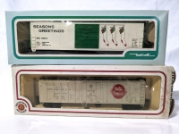 Vintage Bevbel Corp & Bachmann HO Scale Train Cars (Seasons Greetings 56' Evans Stocking 12012 & Swift's Premium)