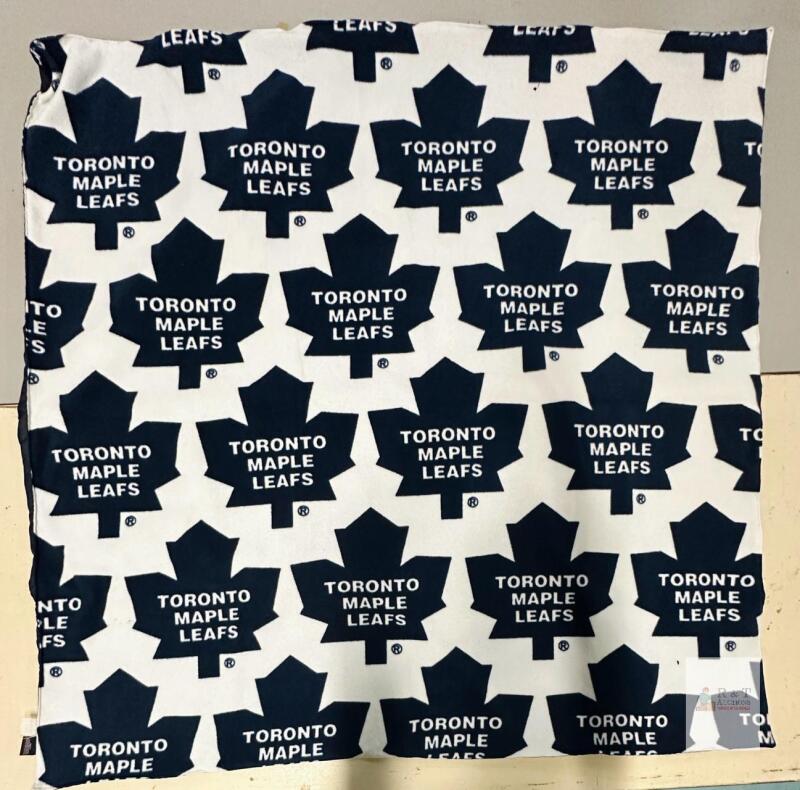 Tatuk PolarOne Fleece Blanket - Toronto Maple Leafs, 53" x 53", Navy Blue & White