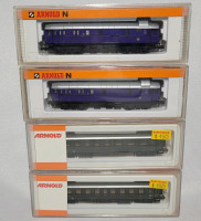 Arnold N Gauge Toy Train Railroad Cars in Case , Four (4) Cars