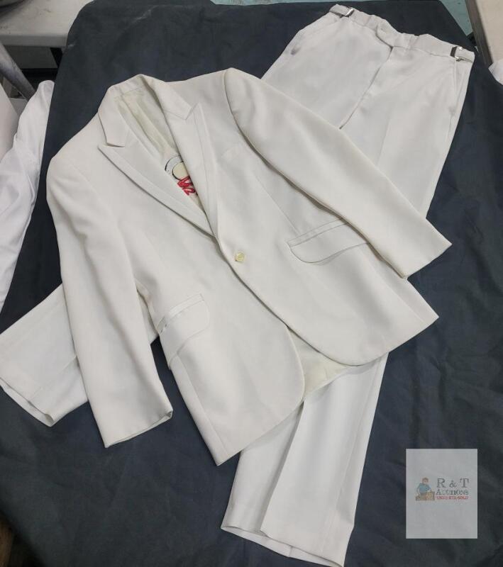 Vintage Q107 Rock Radio White Suit . 30 Waist Pants