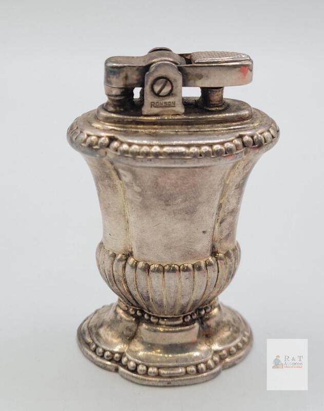 Vintage Ronson Mayfair Table Lighter &ndash; Silver-Plated Brass, Circa 1940s&ndash;1950s does not flick