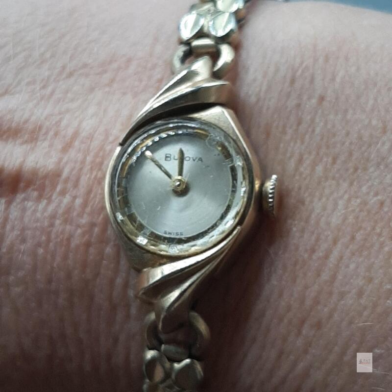 Bulova MO Women's 10K RGP Swiss Mechanical Wristwatch, V472059, Vintage 1960s, 17mm Case working