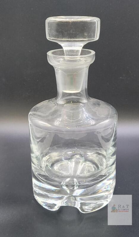 Heavy Clear Glass Liquor Decanter 9&rdquo; with Stopper &ndash; Modern, Plain Design, 24 oz