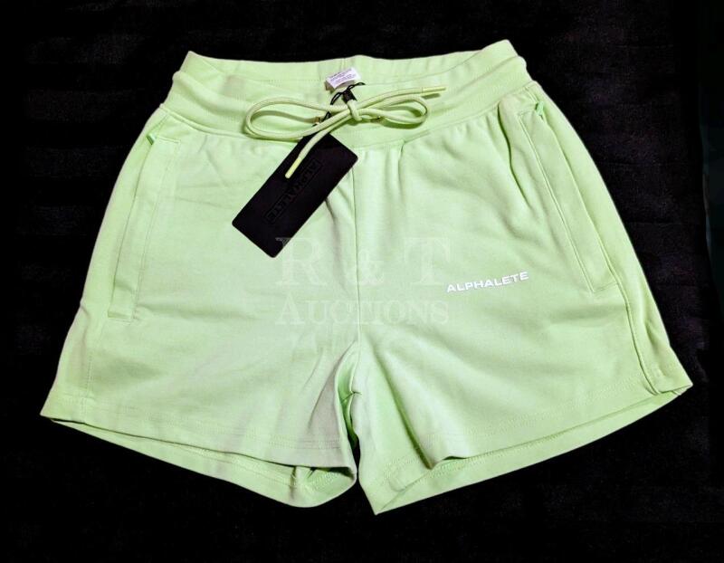 New ALPHALETE Women's LARGE Essential Core Shorts (Frozen Spring)