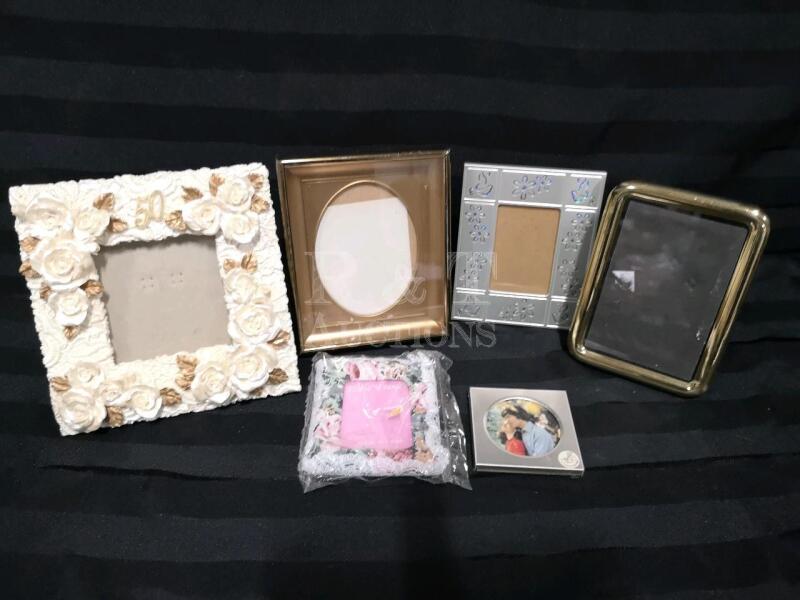 6 Small Picture Frames