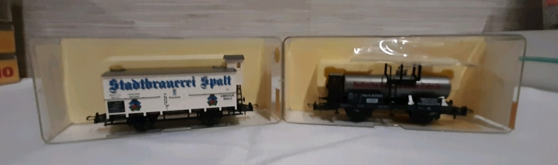 Vintage TRIX HO Series Train Cars