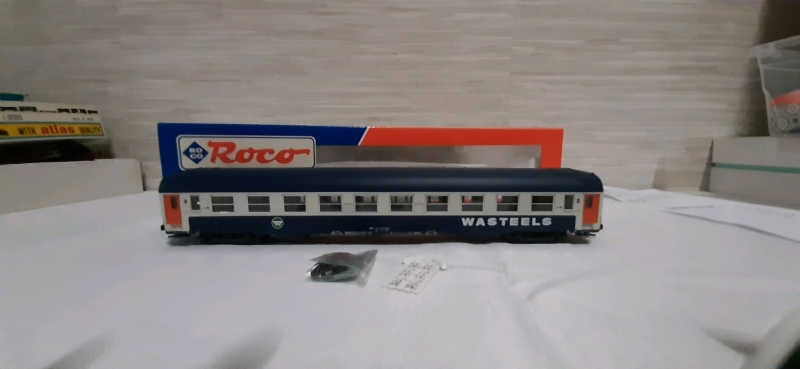 Vintage Roco HO Series Passenger Coach