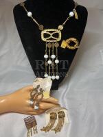 D&rsquo;ORLAN amazing Statement White bead Necklace and earrings