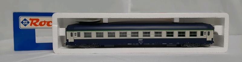 Vintage Roco HO Series 2nd Class Passenger Coach SNCB