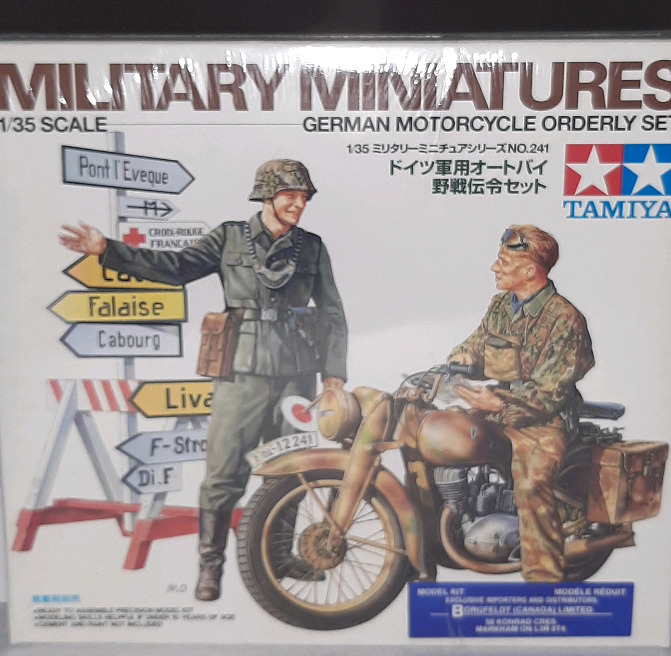 Vintage (2000) Military Miniatures, German Motorcycle Orderly Set 1:35 Scale