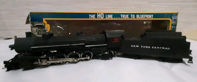 Vintage ahm HO Series NY Central Locomotive and Coal Car