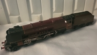 Vintage Hornby HO Scale Model Train Engine & Tender