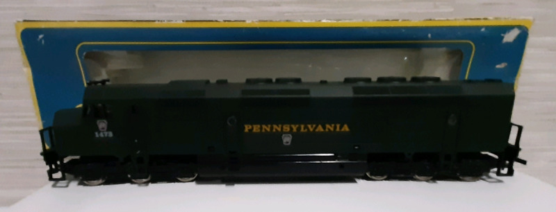 Vintage (1976) AHM HO Series FP - 45 Locomotive