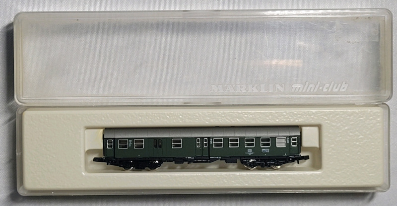 Marklin Mini-Club Z Gauge 2nd Class Passenger Coach Toy Train Railroad Car , #8755