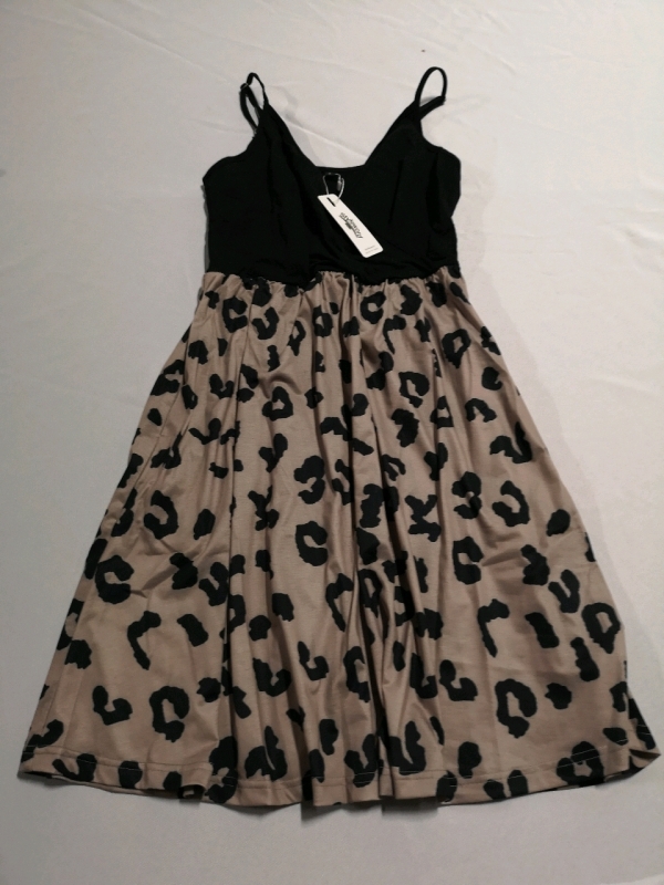 New Women's Dress sz Small by Styleword