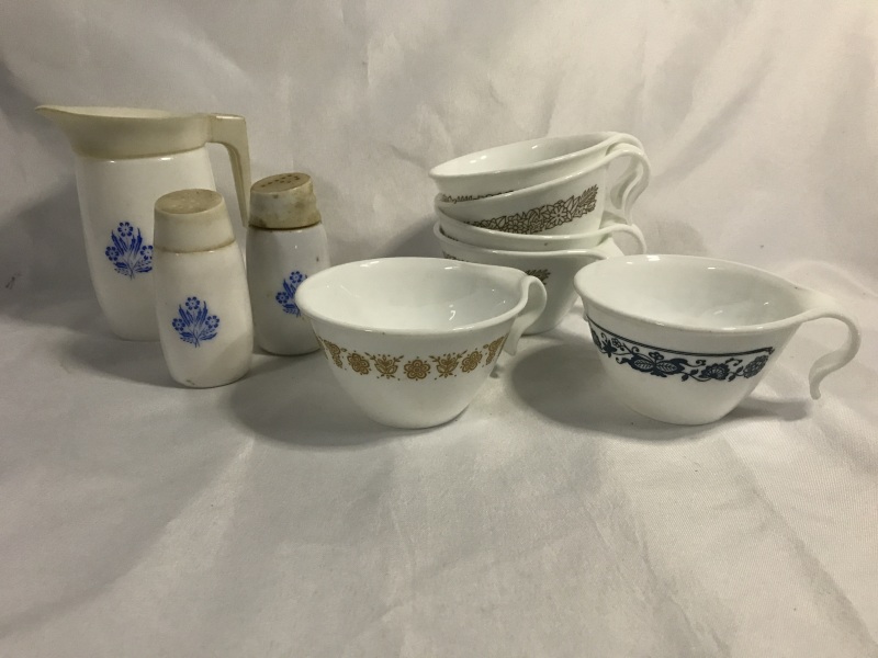 Vintage Corningware & Corelle
