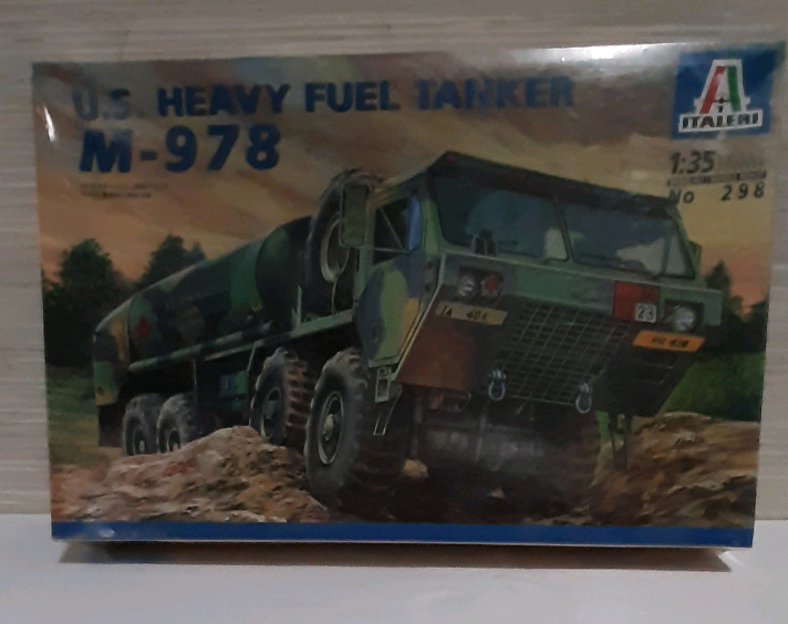 Vintage (1997) Italeri U.S. Heavy Fuel Tanker 1:35 Scale