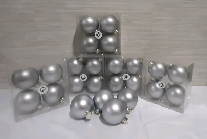24 New Silver Christmas Balls