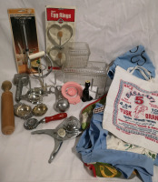 Vintage Kitchen Lot - Aprons, Refrigerator Containers++