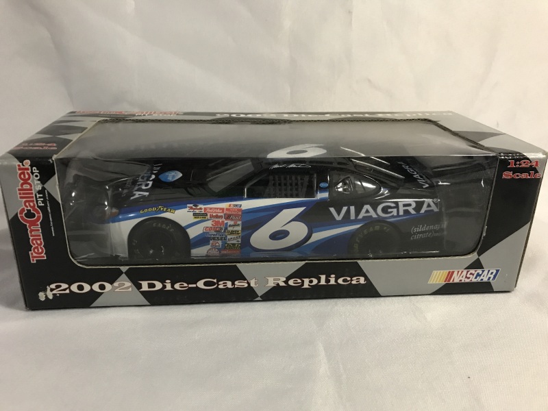 NASCAR 2002 Monte Carlo Diecast Model
