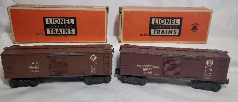 Vintage Lionel Trains O / 027 Gauge Erie & P.R.R. Box Cars No. 6454 w/Original Boxes