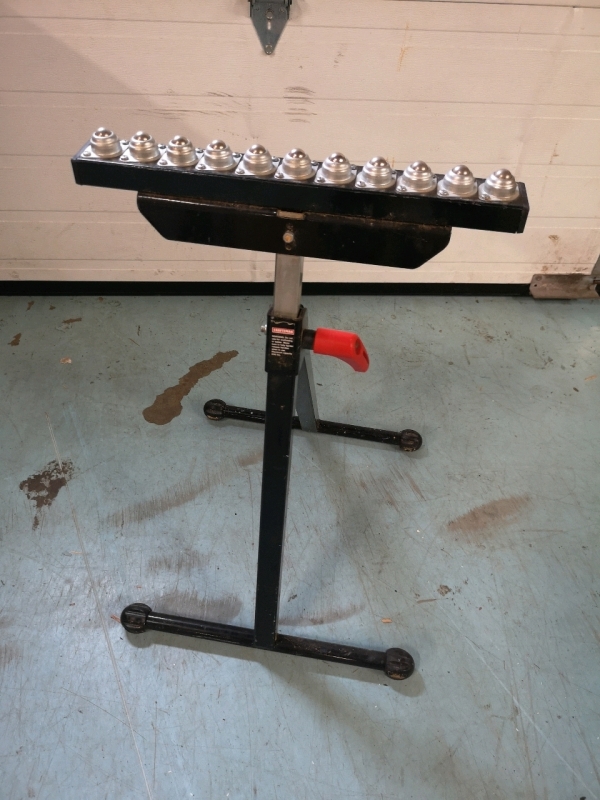 Craftsman Adjustable Height Material Support Roller Stand