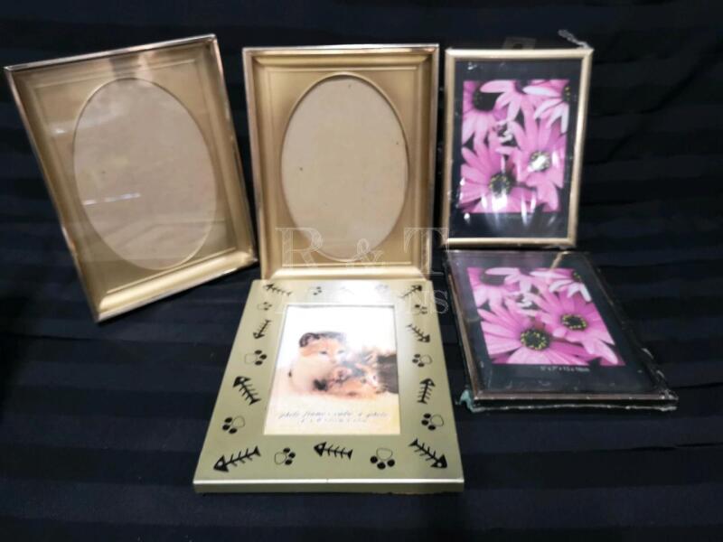 5 Photo Frames