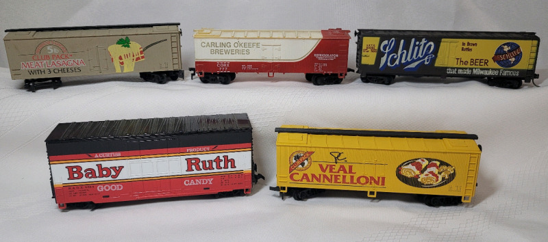 Vintage HO Gauge Advertising Toy Train Railroad Cars , Five (5) Cars