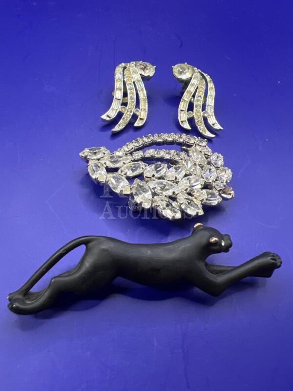 Brilliant Ice Rhinestone brooch Black Panther + Earrings