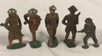 Lot of 5 Vintage Barclays Lead Soldiers