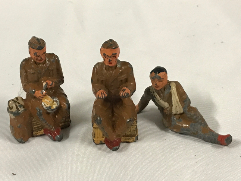 Lot of 3 Vintage Barclays Lead Soldiers