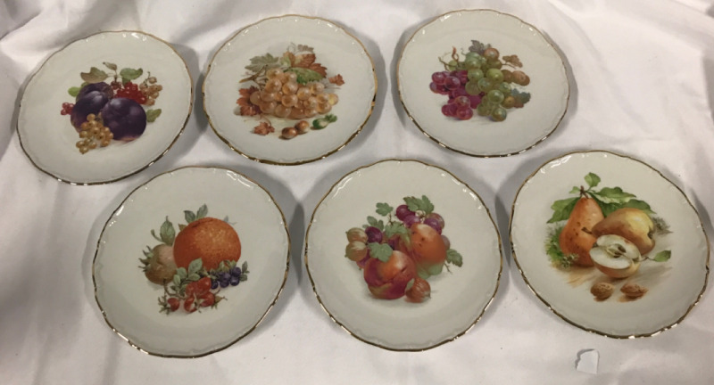 Set of 6 Vintage Fruit Plates