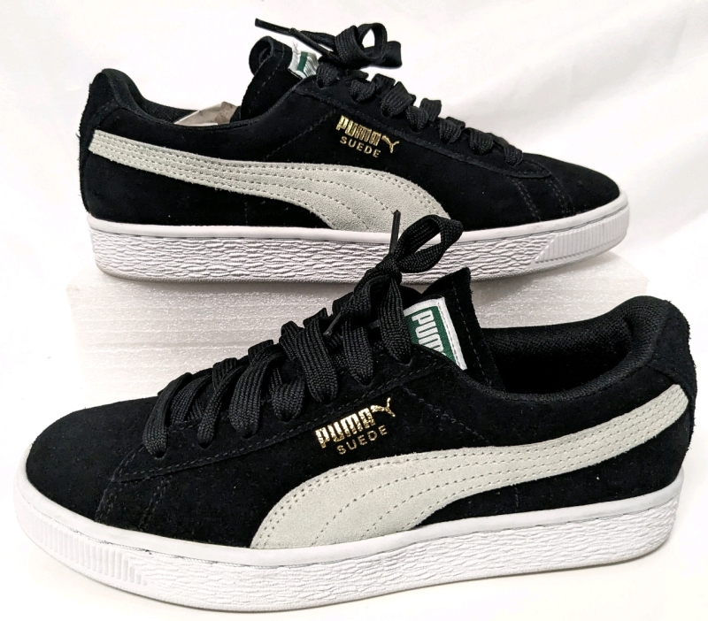 PUMA Women's Suede Classic Sneakers (Size 6.5)