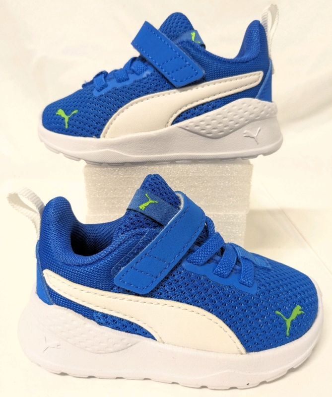 New PUMA Kids Anzarun Lite AC Inf Sneakers (Size 5C)
