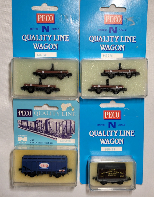 PECO N Gauge British Scale Toy Train Railroad Cars , 4 Cars - NOS Sealed