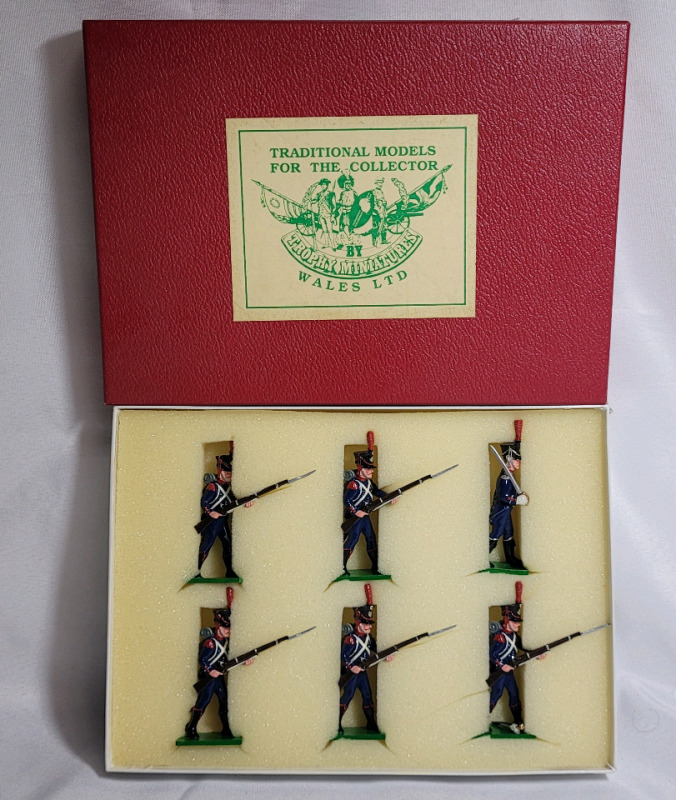 Trophy Miniatures ' Napoleonic Wars : Advancing Troops ' Toy Soldier Lead Miniatures