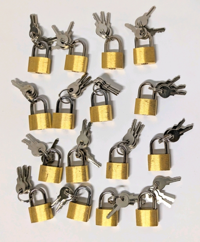 16 New Luggage / Bag Locks with Keys